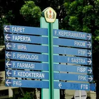 Beredar surat edaran beasiswa Universitas Padjajaran di media sosial yang salah satu syaratnya bikin netizen bereaksi. (Via: cikalnews.com)