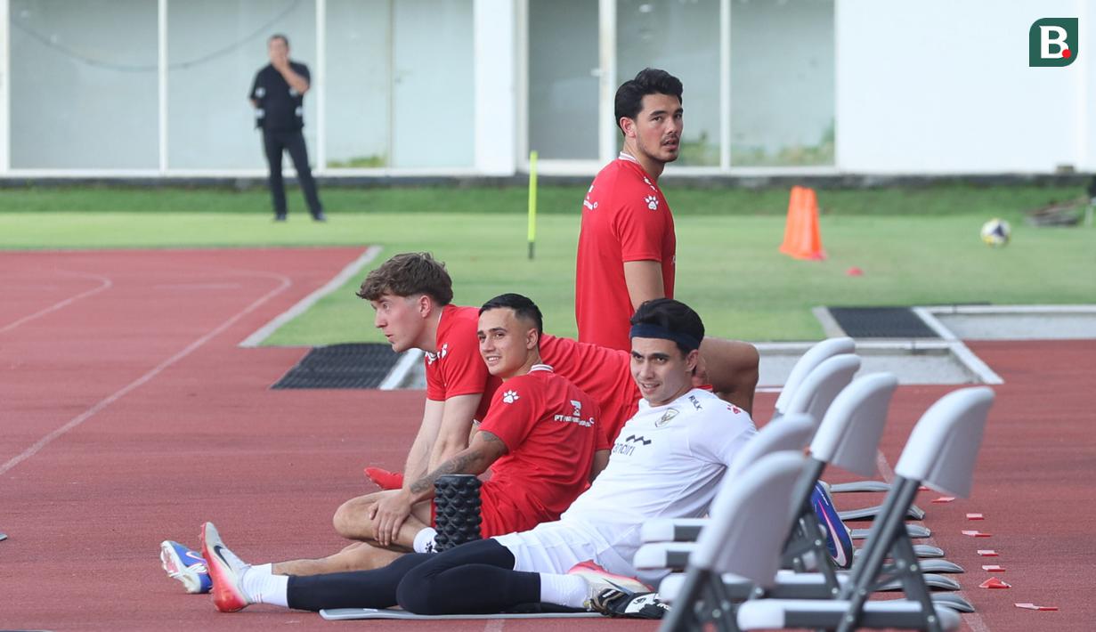 Elkan Baggott akhirnya kembali ke Timnas Indonesia. Sudah lebih dari dua tahun bek muda ini absen membela Tim Merah Putih. (Bola.com/M Iqbal Ichsan)