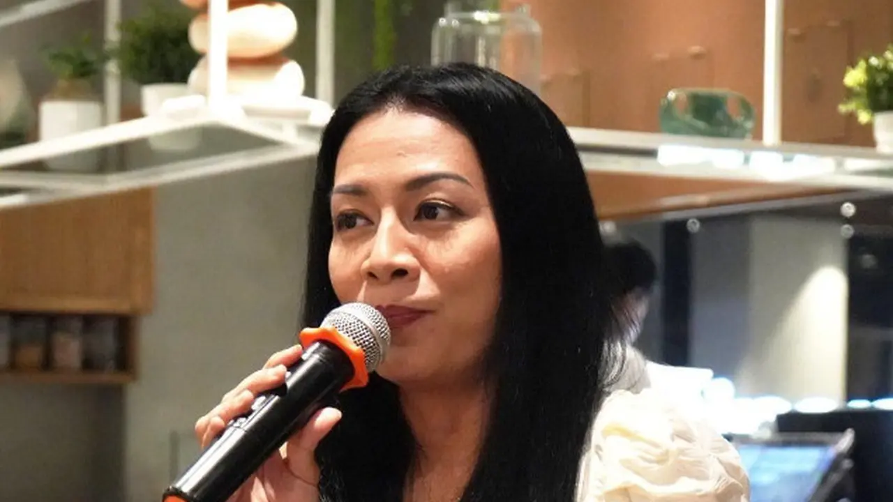 Dewi Lestari