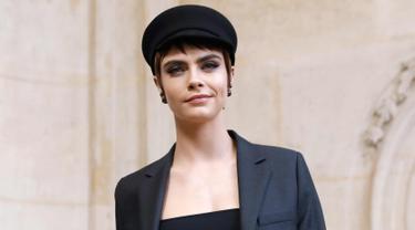 Cara Delevingne Lebih Suka Berhubungan Seks Dari Pada Clubbing Karena Alasan Ini News Entertainment Fimela Com