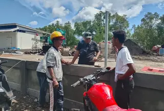 Warga tutup lokasi proyek kampung nelayan merah putih di NTT