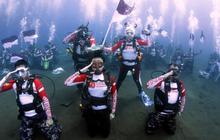 Spektakuler! Maluku Utara Gelar Upacara HUT ke-80 RI di Bawah Laut dengan 120 Penyelam
