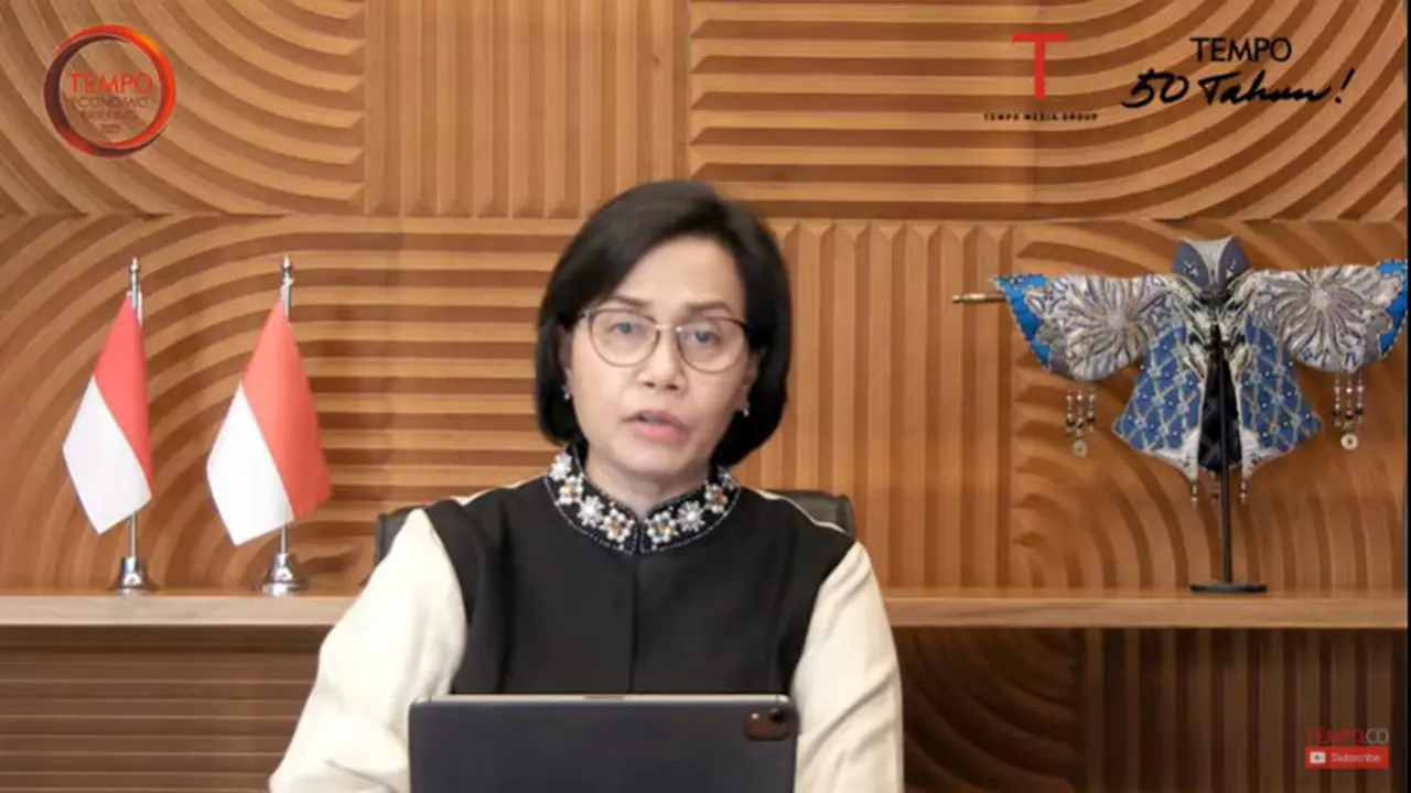 Menteri Keuangan Sri Mulyani Indrawati dalam webinar Hadapi bersama Perubahan Iklim dan strategi Hijau, Selasa (14/12/2021).