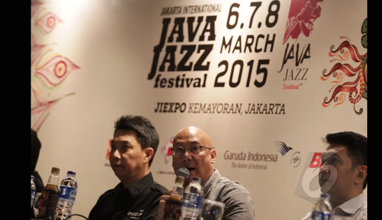 Program Director Java Festival Production Paul Dankmeyer (tengah) memberikan keterangan pers terkait Java Jazz Festival 2015 di Jakarta, Rabu (4/3). (Liputan6.com/Faizal Fanani)