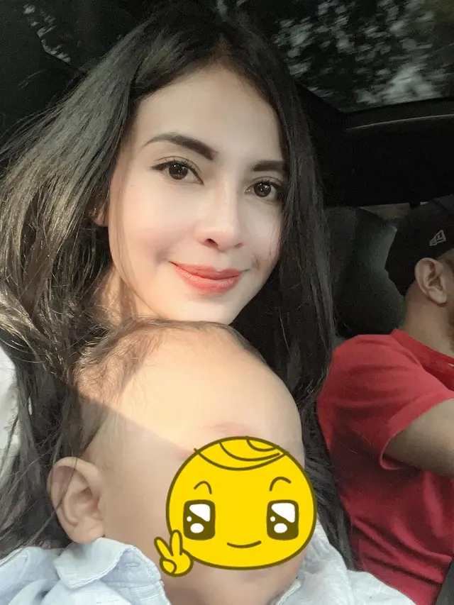 6 Potret Terbaru Enji Eks Suami Ayu Ting Ting, Kini Bahagia dengan Keluarga Baru