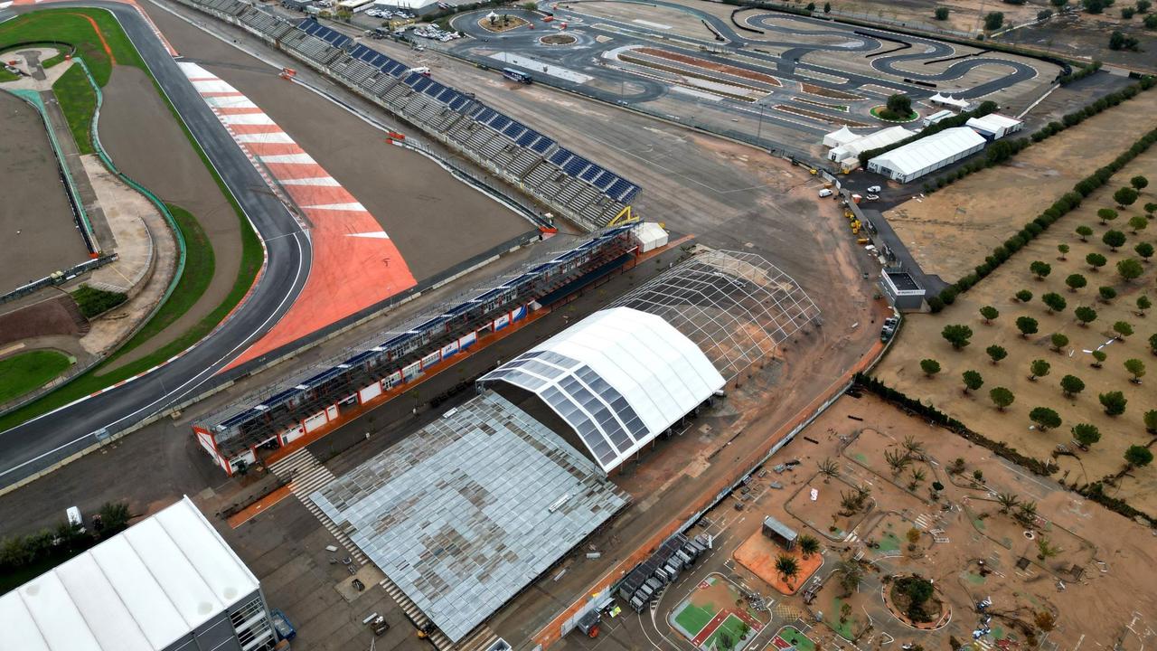 Kompleks sirkuit MotoGP Valencia rusak parah akibat banjir