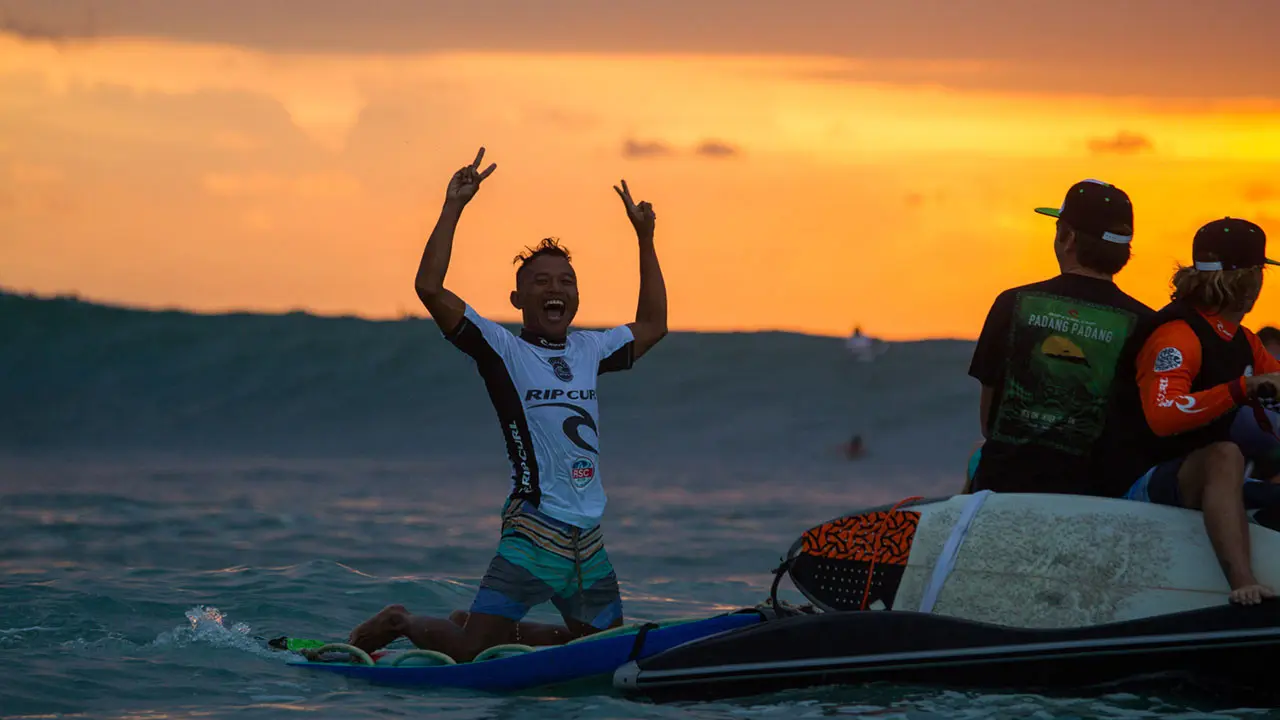 Surfer asal Indonesia, Mega Semadhi