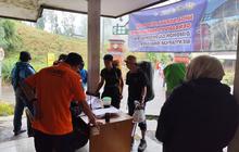 187 Pendaki yang Sempat Terjebak Erupsi Semeru Akhirnya Turun dengan Selamat