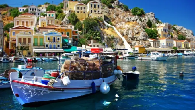 25 Pulau di Yunani yang Wajib Dikunjungi Sebelum Pensiun