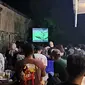 Nobar Indonesia Vs Uzbekistan di Padang, (29/4/2024). (Liputan6.com/ ist)