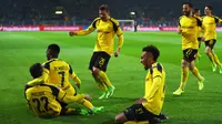 Pemain Borussia Dortmund merayakan gol yang dicetak Christian Pulisic. (doc. UEFA)