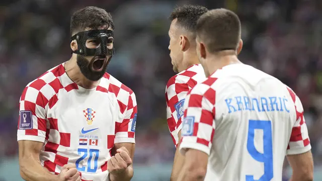 Foto: 3 Sosok Pahlawan Bertopeng di Piala Dunia 2022, Jauh dari Kesan Gaya-gayaan, Keselamatan yang Utama