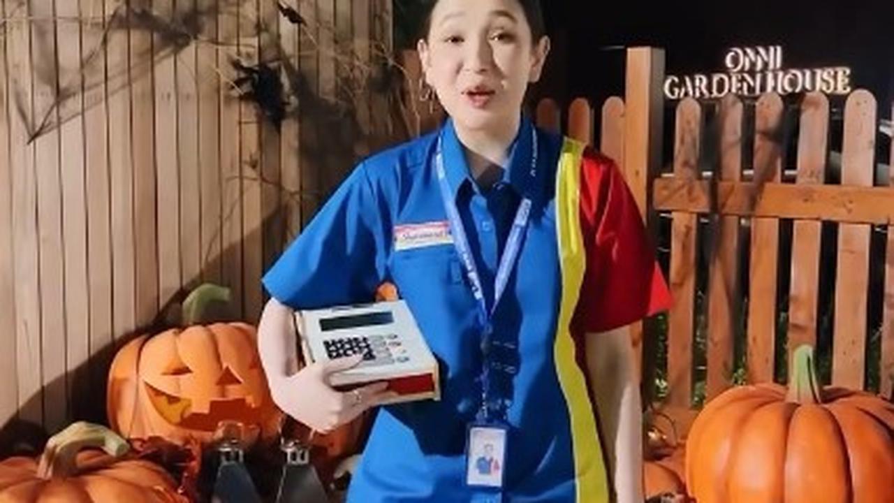 Rayakan Halloween, 7 Potret Agatha Pricilla Jadi Mbak-Mbak Mini Market - Sivia Azizah Jadi Daging Halal