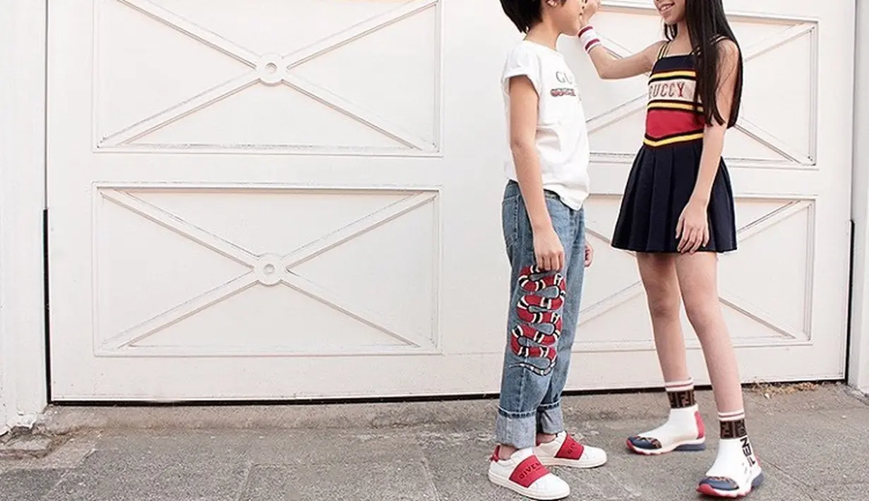 Seperti di foto ini menjadi transisi anak ke remaja dengan gaya kasual yang simple namun tetap modis. (Foto: Instagram @winnie_mischkaaoki)