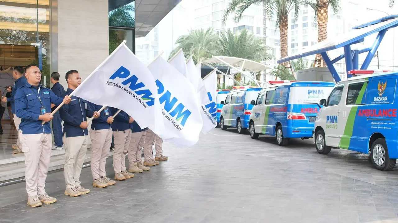 PT PNM dan  Badan Amil Zakat Nasional berkolaborasi menyalurkan bantuan ambulans. Tahun ini, bantuan tersebut disalurkan ke 15 titik wilayah, mulai dari Aceh hingga Denpasar. (Istimewa)