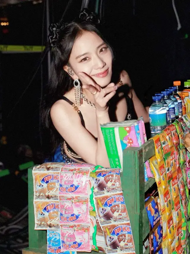 6 Editan Foto Seleb Dunia Jadi Penjual Es Keliling Ini Bikin Ngakak, Melokal Banget