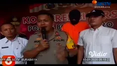 Kepolisian Resort (Polres) Bojonegoro berhasil meringkus tersangka oknum Guru SD Pegawai Negeri Sipil (PNS) inisial SDY yang menipu kurang lebih 90 orang korban. Pelaku mengaku menjadi panitia rekrutmen CPNS.