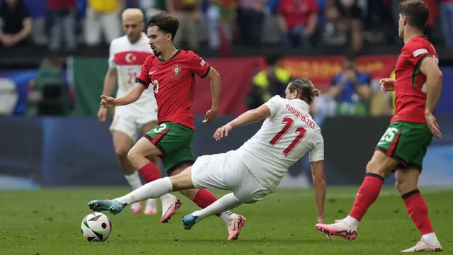 Foto: Cristiano Ronaldo Kembali Cetak Assist Kontra Turki, Portugal Jadi Tim Ketiga yang Melaju ke Babak 16 Besar Euro 2024