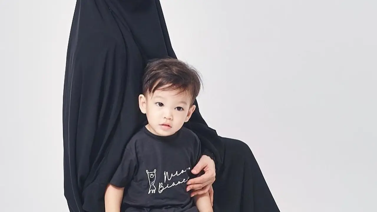 Potret terbaru Lyra Virna