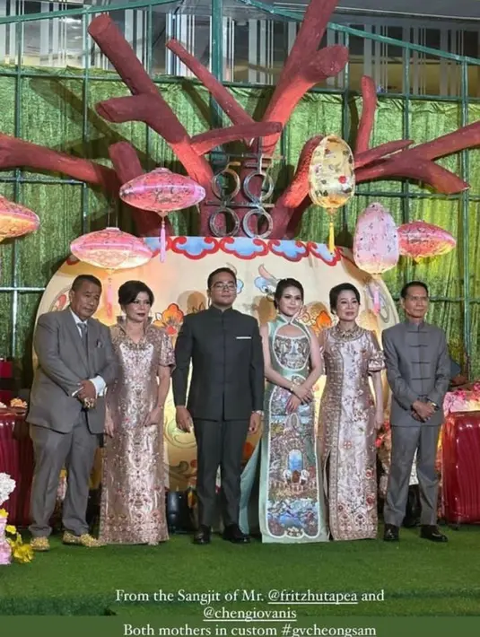 Sangit atau acara lamaran dalam budaya Tionghoa dari pasangan Fritz Hutapea dan Cheon Giovani digelar pada Sabtu, 8 Juli 2023 di Bali.  [Foto: IG/gv.gabriellavania].