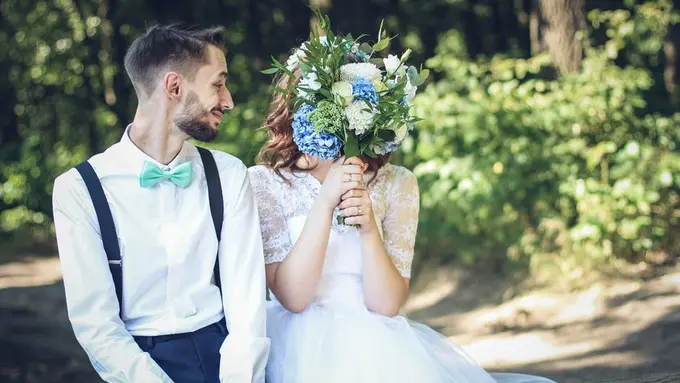 Menikah dengan Cinta Saja Memang Tak Cukup, Tapi Tanpa Cinta Pernikahan Itu Takkan Ada