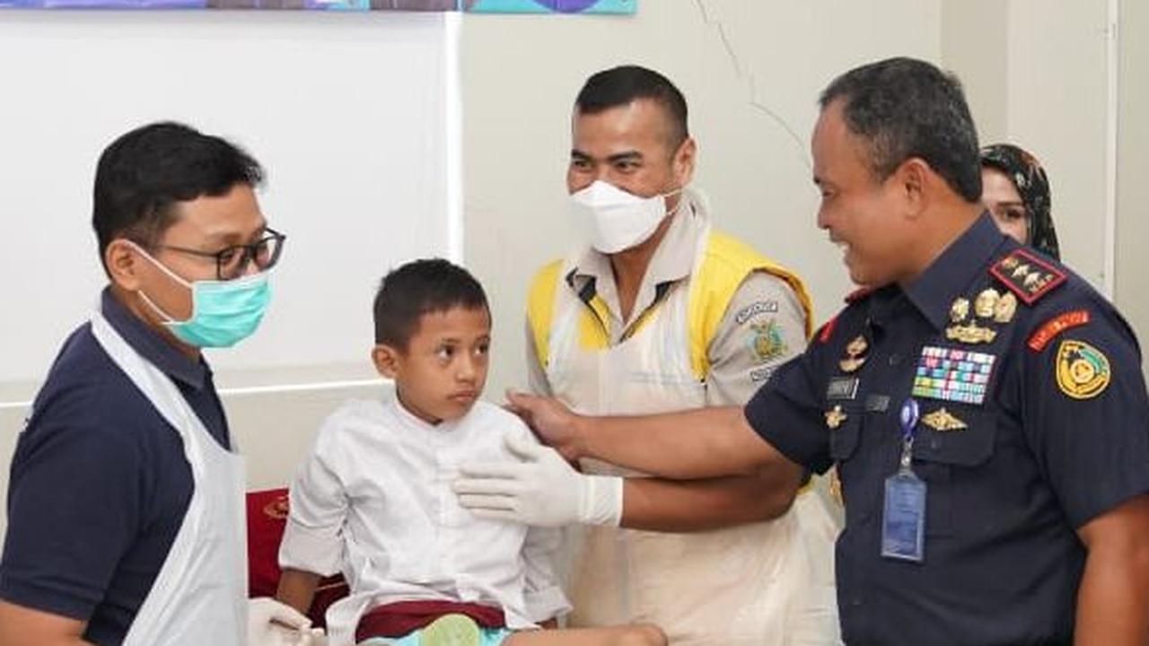 124 Anak Nelayan Ikut Sunatan Massal Serentak di Belasan Titik Kawasan Pesisir
