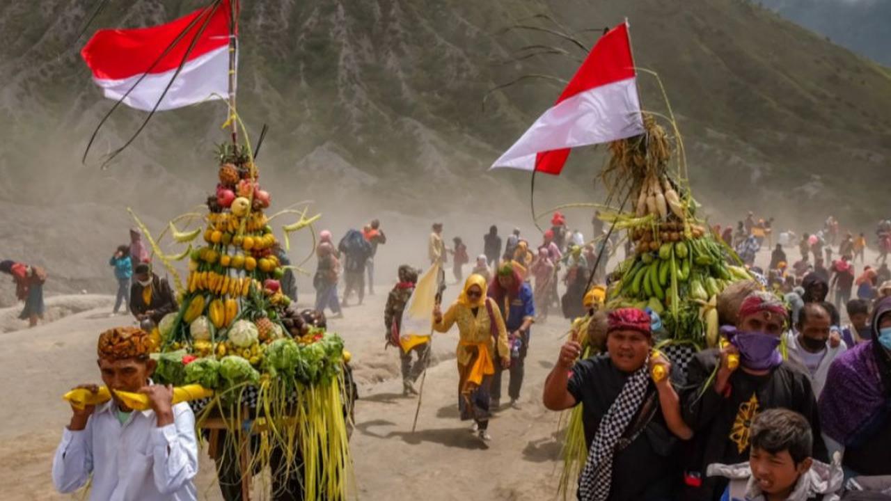 Yadnya Kasada, Perayaan Sakral di Bromo yang Satukan Manusia, Alam, dan Budaya Tengger
