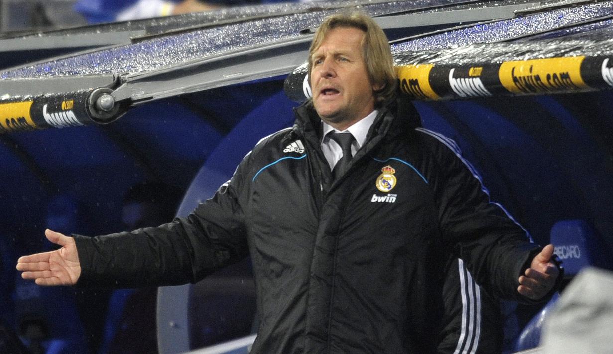 Bernd Schuster. Pelatih Jerman ini pernah dua kali juara La Liga sebagai pemain Real Madrid akhir 1980-an. Ia akhirnya menukangi Real Madrid selama 1,5 musim mulai 2007/2008 hingga Desember 2008. Ia berhasil mempersembahkan gelar La Liga di musim pertamanya pada 2007/2008. (AFP/Philippe Desmazes)
