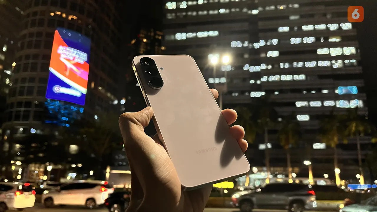 Samsung A56 5G. Liputan6.com/Reanthonio Oktovier Sinanu