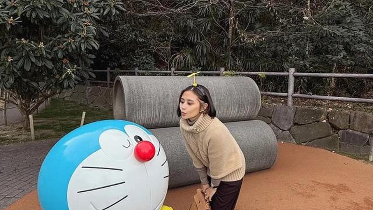 6 Potret Prilly Latuconsina Kunjungi Museum Doraemon, Nostalgia Masa Kecil