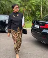 Menteri Luar Negeri Retno Marsudi turut menghadiri acara resepsi pernikahan akbar kerajaan Brunei Darussalam. Bersama Presiden Joko Widodo, Retno Marsudi tampil menawan kondangan ke Brunei Darussalam. [Foto: Instagram/retno_marsudi]