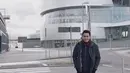 Tulus harus menamatkan pendidikannya terlebih dahulu sebelum ia berkarier di belantika musik.  (viainstagram@tulusm/Bintang.com)