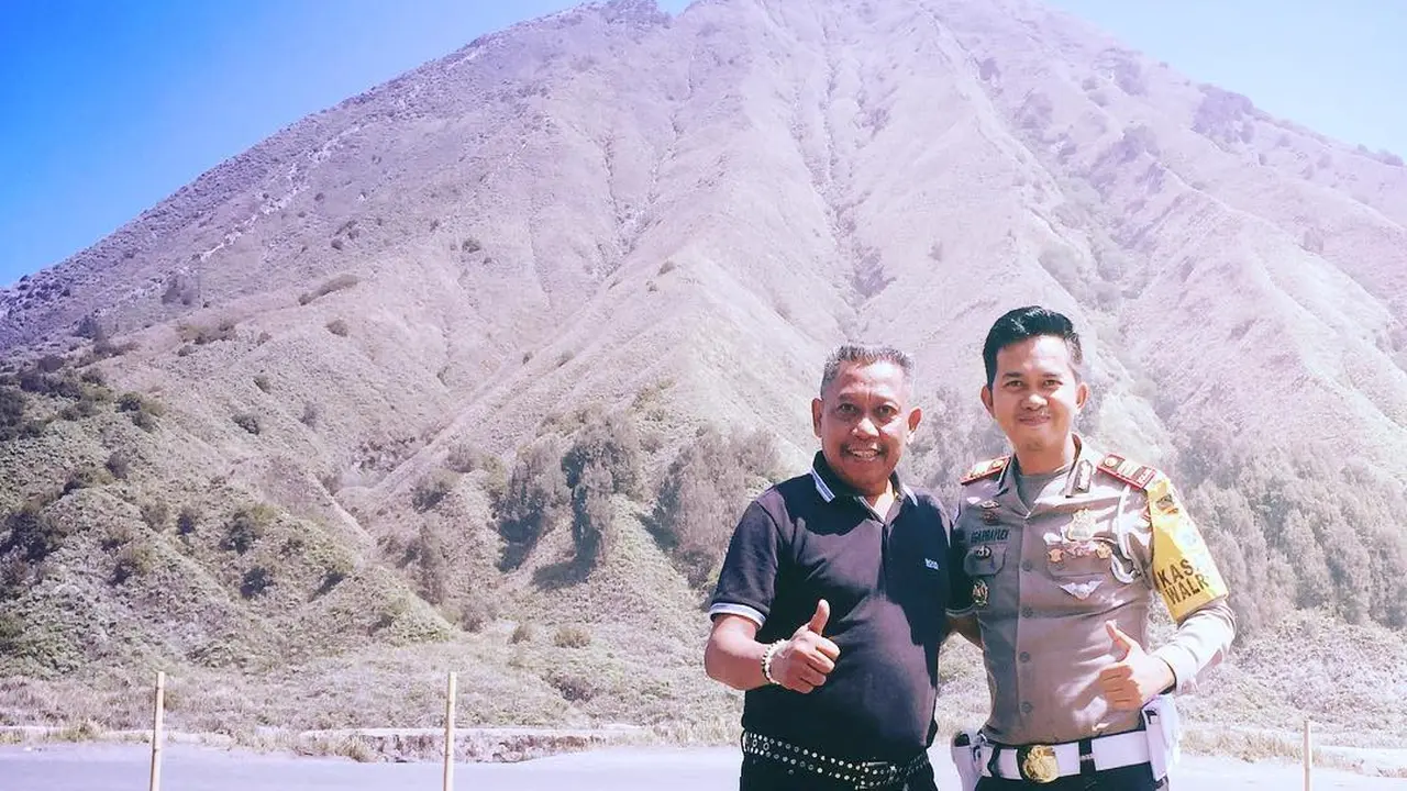[Fimela] Ega Prayudi dan Tukul Arwana