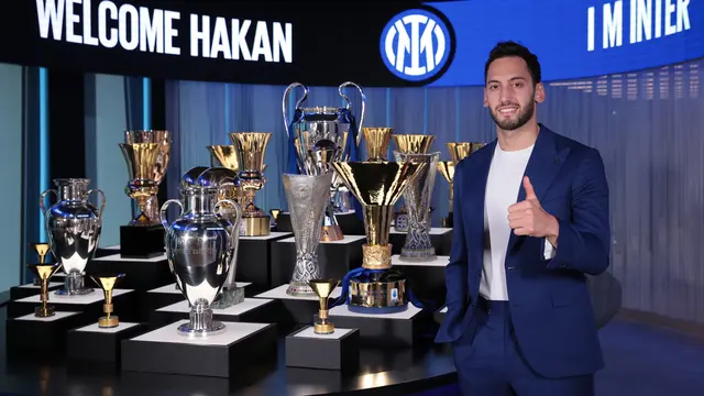 Hakan Calhanoglu