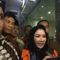 Bupati Kutai Kartanegara Rita Widyasari ditahan KPK. (Liputan6.com/Lizsa Egeham)