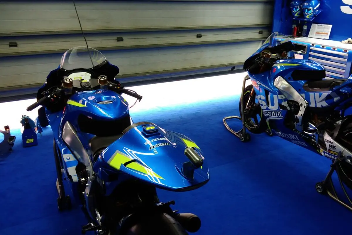Suzuki Ecstar