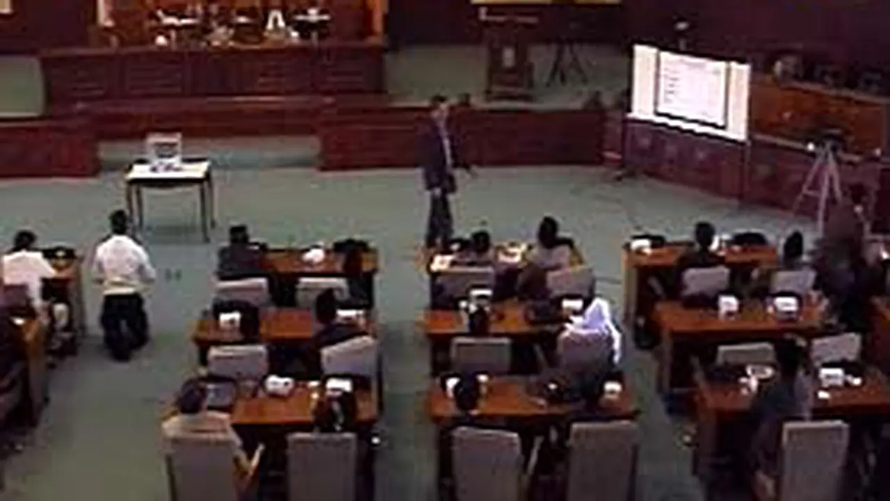 200205aKorupsi.jpg