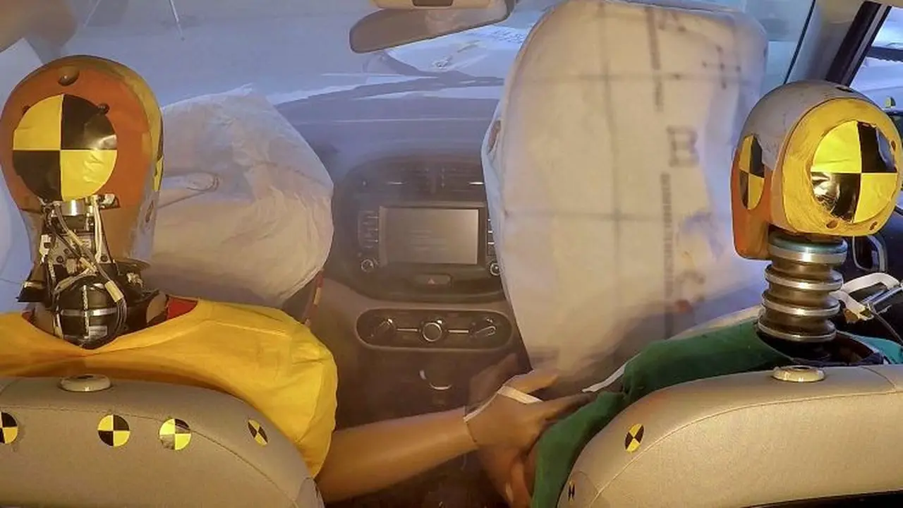 Tingkatkan Keselamatan, Hyundai Ciptakan Airbag di Konsol Tengah (Hyundai)