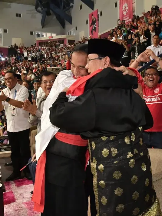 Jokowi pun mengatakan bahwa ia bersyukur Indonesia memperoleh banyak medali emas di Asian Games 2018 ini. (instagram/jokowi)