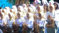 Ratusan Musisi Meriahkan Festival Angklung Bandung, Ade Astrid Ajak Jaga Budaya