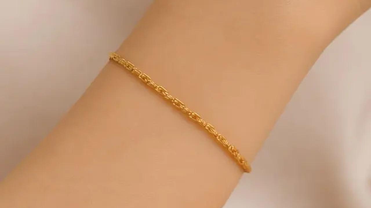 7 Model Gelang Emas Rantai Kecil yang Simple Tapi Elegan, Anggun Tanpa Berlebihan