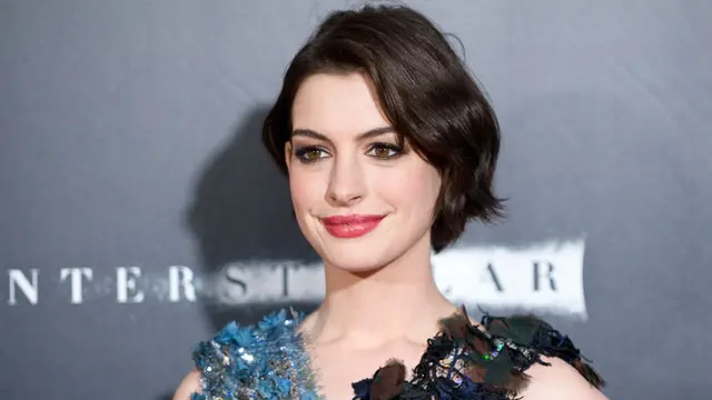 [Bintang] Anne Hathaway