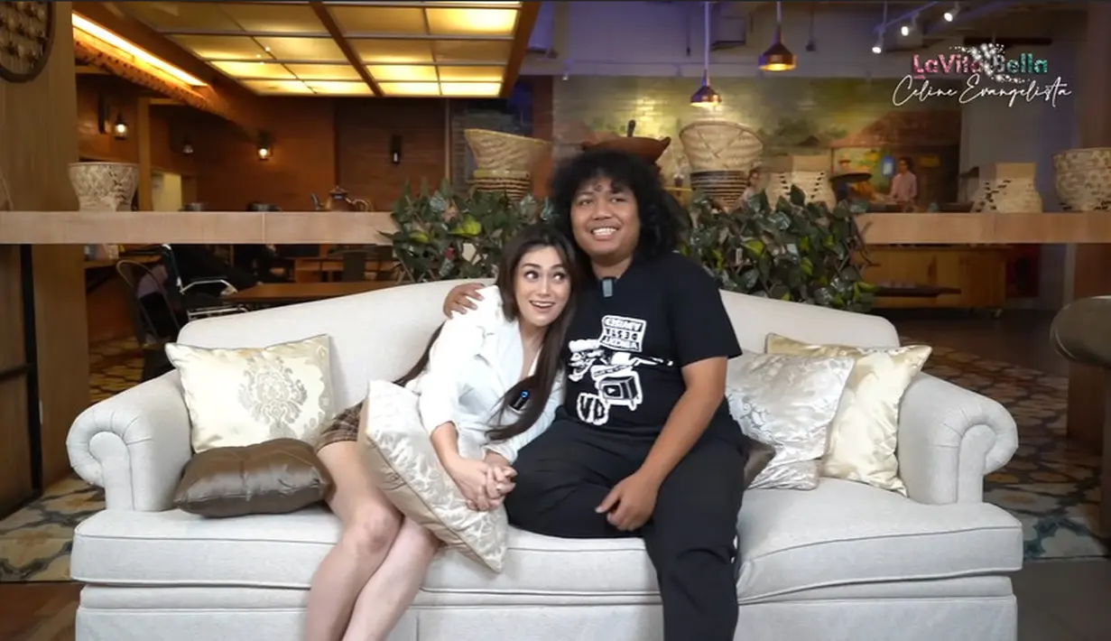 <p>Marshel Widianto dan Celine Evangelista (Youtube/Celine Evangelista)</p>