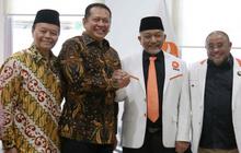 FOTO: Ahmad Syaikhu Sambut Hangat Ketua MPR Bambang Soesatyo Silaturahmi ke Markas PKS