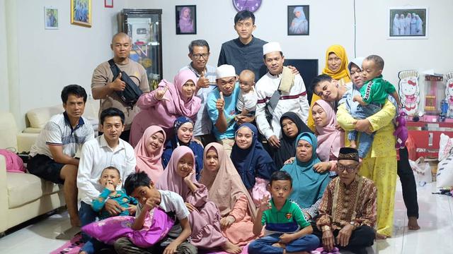 Jarang Tersorot, Ini 6 Momen Kebersamaan Lesty Kejora dan Keluarga