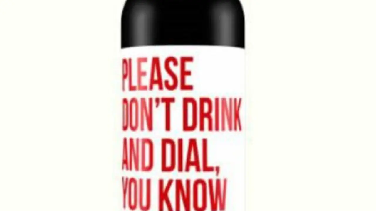 10 Desain Label Wine Paling Absurd yang Pernah Ada