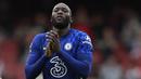 Romelu Lukaku. Striker berusia 28 tahun ini didatangkan Chelsea dari Inter Milan senilai 115 juta euro. Ia langsung mencetak 1 gol di laga debutnya pada pekan kedua Liga Inggris saat mengalahkan Arsenal 2-0 di Emirates Stadium, 22 Agustus 2021. (Foto: AP/Ian Walton)