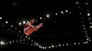Pesenam Korea Utara, Ri Se Gwang, beraksi di Kejuaraan Dunia Senam Artistik 2015 di Hydro arena, Glasgow, Skotlandia. (1/11/2015). (Reuters/Russell Cheyne)
