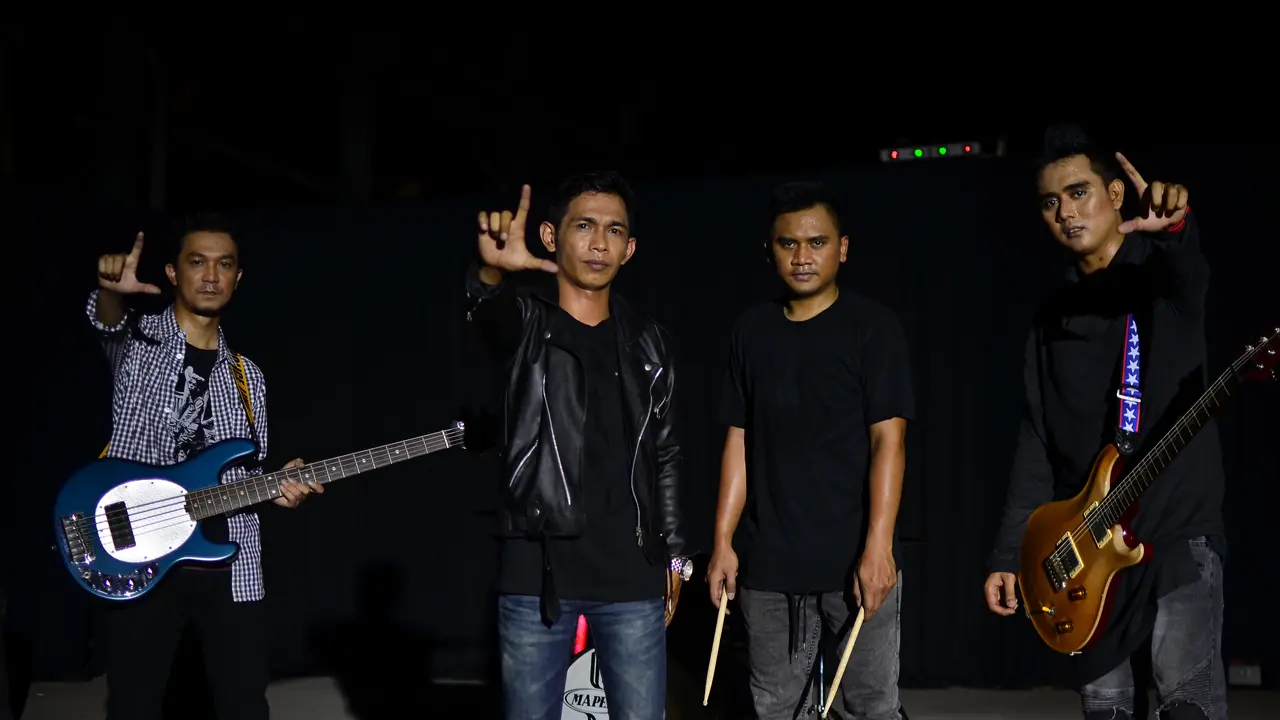 Band At The Top