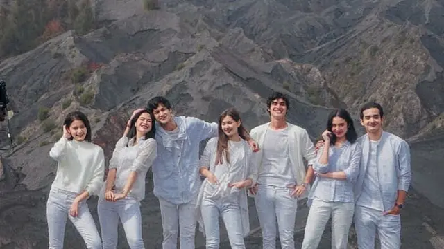 6 Potret Kebersamaan Pemain Sinetron Buku Harian Seorang Istri